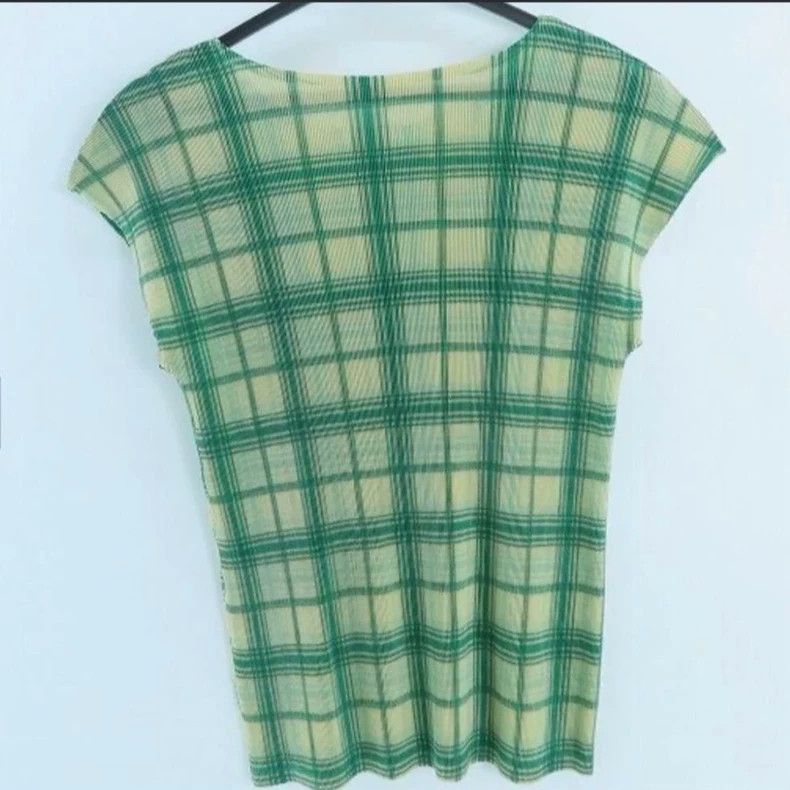 Issey Miyake issey miyake Pleated ribbed top 2505-Nextarrow Size S / US 4 / IT 40 - 2 Thumbnail