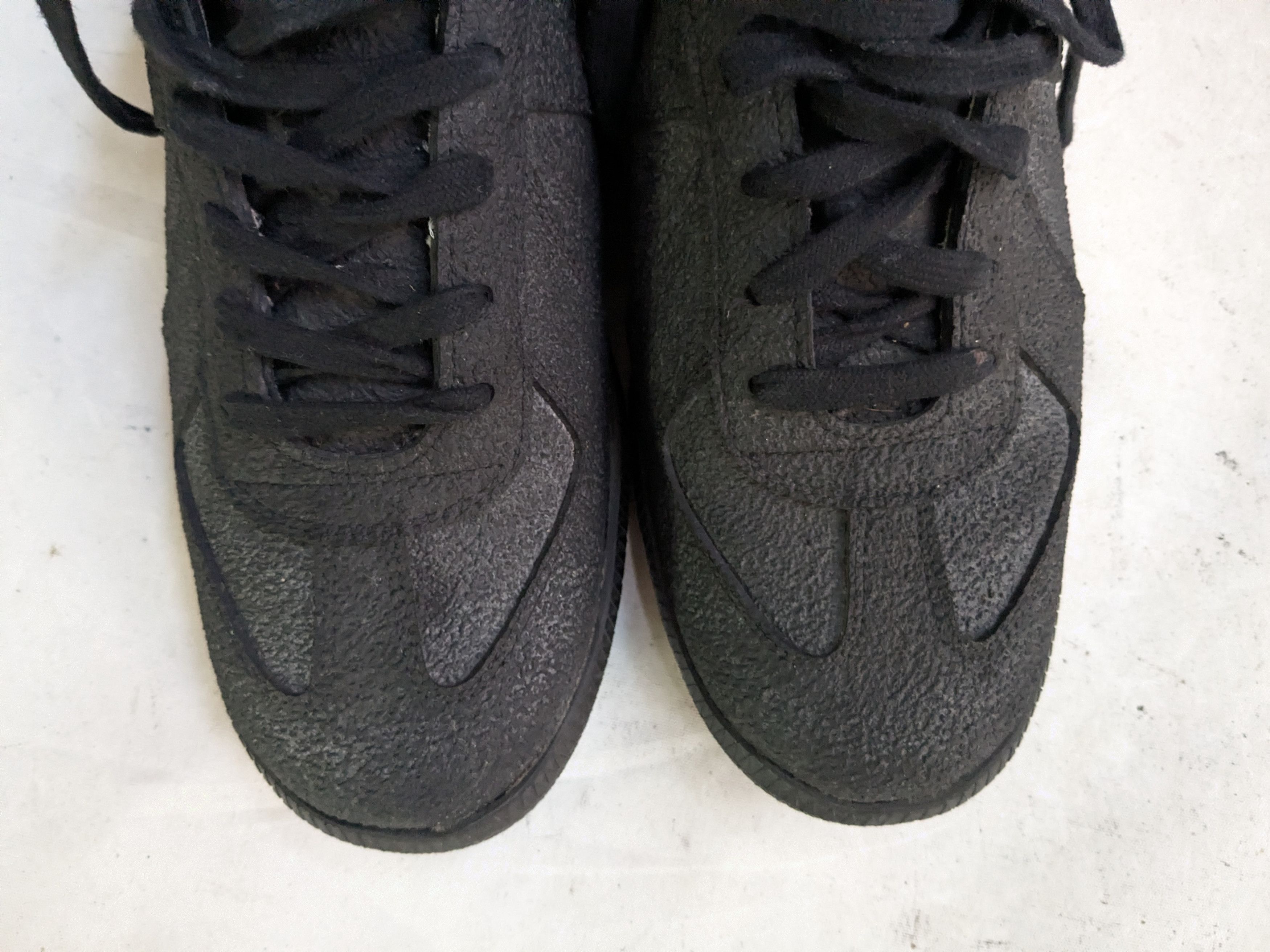 Maison Margiela Maison Margiela Replica GAT Rubberized 9 42 Low Tops Size US 9 / EU 42 - 5 Thumbnail