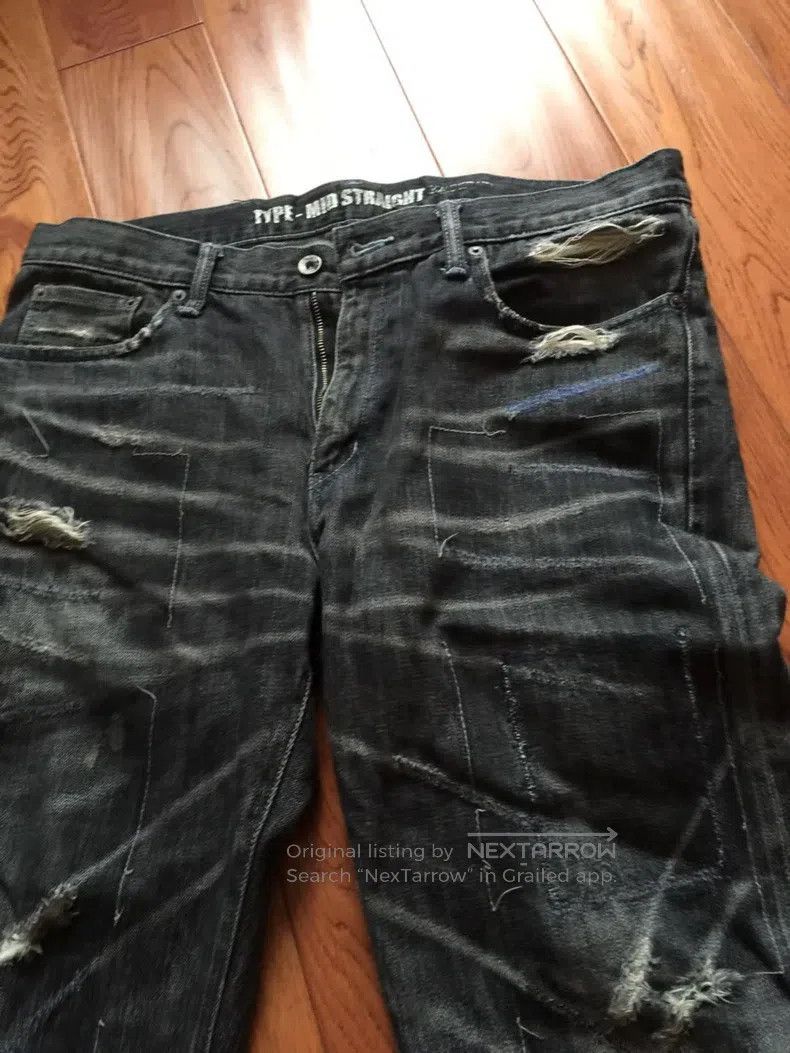 Neighborhood Neighborhood size M Jeans Size US 27 - 2 Thumbnail