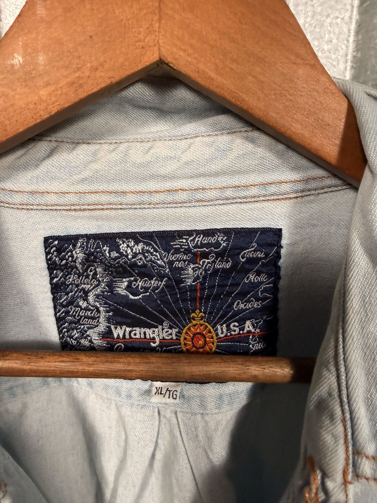 Wrangler Vintage Wrangler Western Denim USA Button Up Shirt Size US XL / EU 56 / 4 - 10 Thumbnail