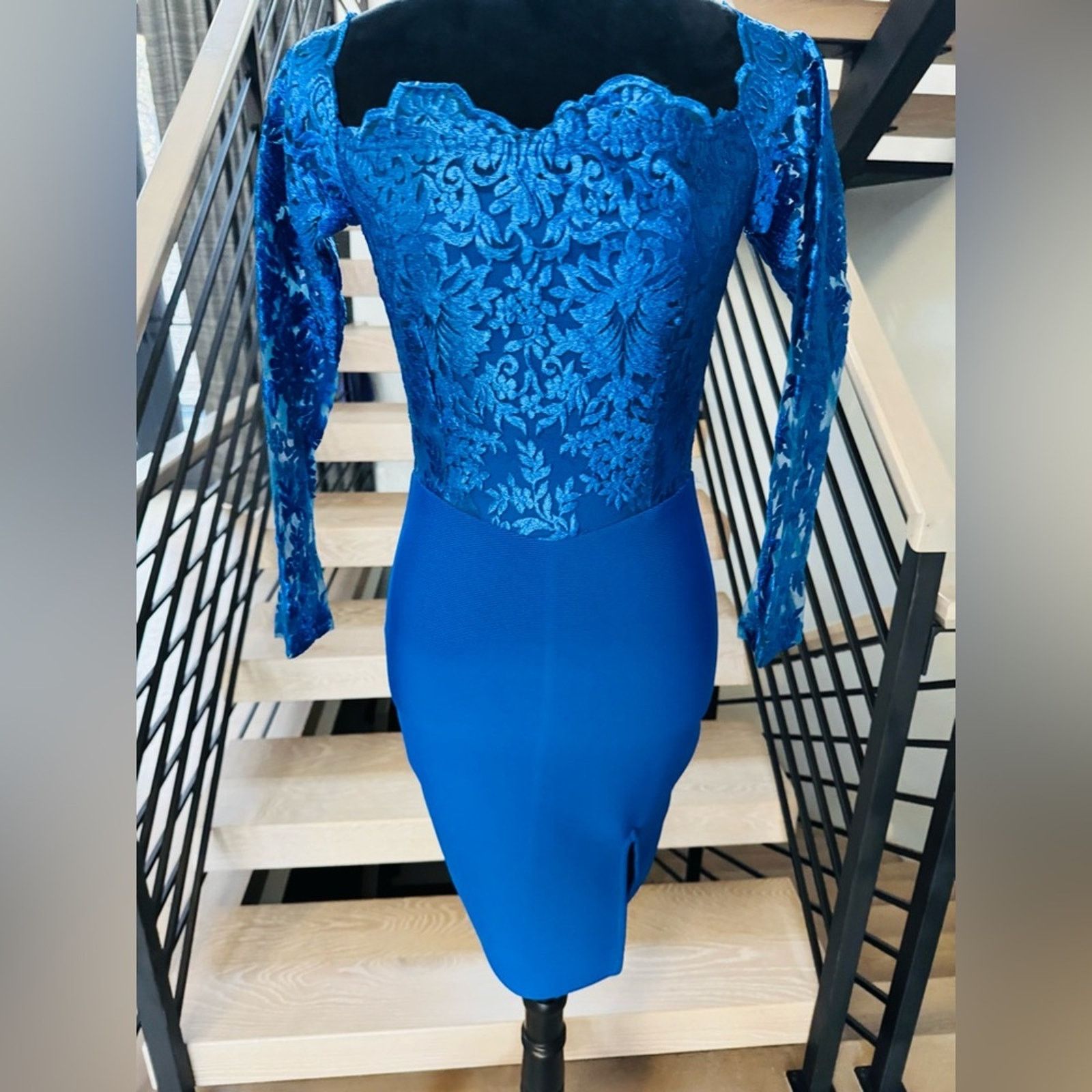 Other New and Chic Blue Lace Off-Shoulder Dress Size XS / US 0-2 / IT 36-38 - 7 Thumbnail