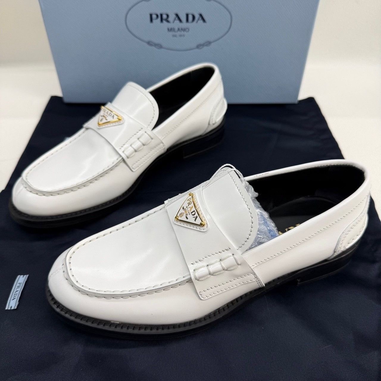 Prada Prada Leather White Lowtop Sneakers us_6 Women Size US 6 / IT 36 - 1 Thumbnail