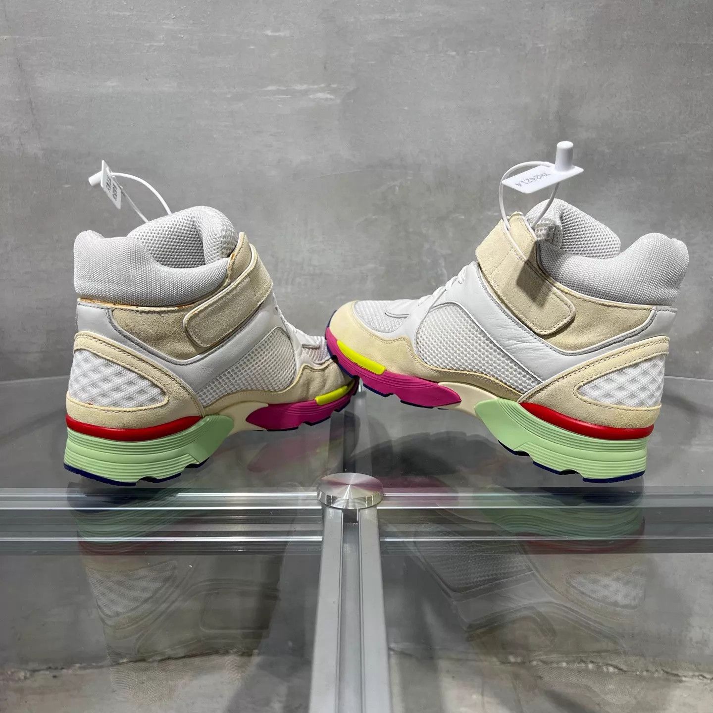 Chanel Chanel Classic CC White Sneaker Size 37.5 YH26875 Size US 7 / IT 37 - 5 Thumbnail
