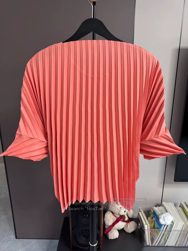 Issey Miyake Issey Miyake size:one size Origami Top Size XXS / US 00 / IT 34 - 2 Thumbnail
