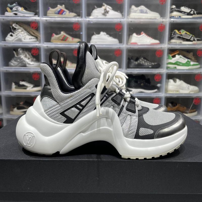Louis Vuitton Louis Vuitton Silver Gray Dad Sneakers - Size US 5.5 / EU 38 - 7 Thumbnail