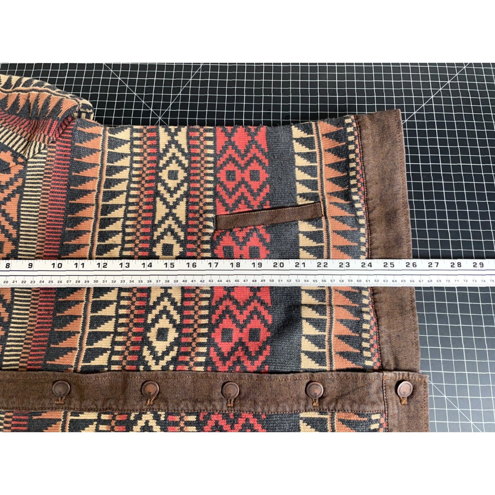 Vintage VINTAGE Natural Reflections Knit Jacket Womens 1X Geometric Tribal Bass Pro Shop Aztec Brown Knit Pattern Southwestern Tribal Jacket Womens 1X Mens? Size XL / US 12-14 / IT 48-50 - 6 Thumbnail