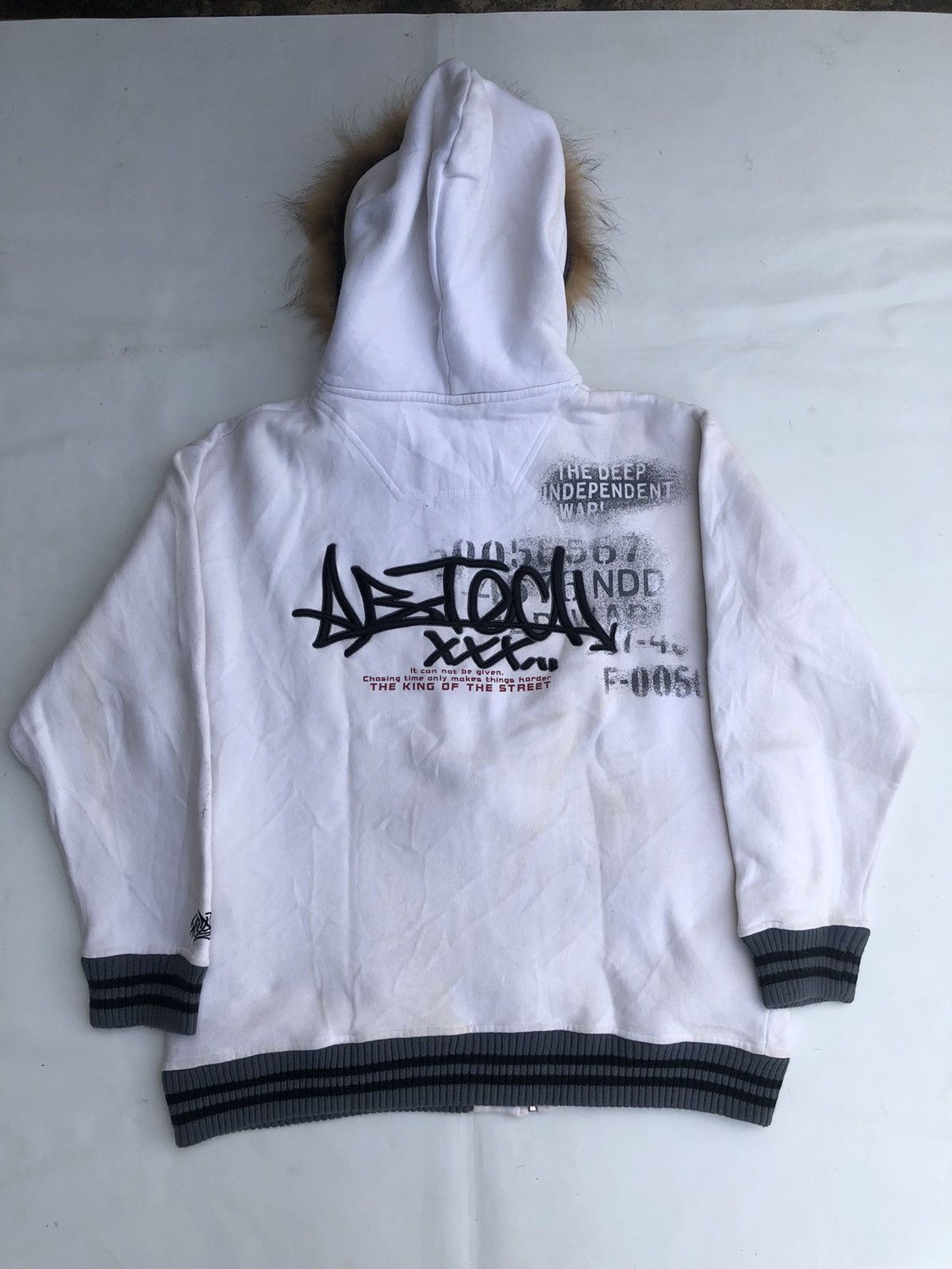 Le Grande Bleu (L.G.B.) Japan Gothic Poem Fur Hoodie Zip Size US XL / EU 56 / 4 - 2 Thumbnail