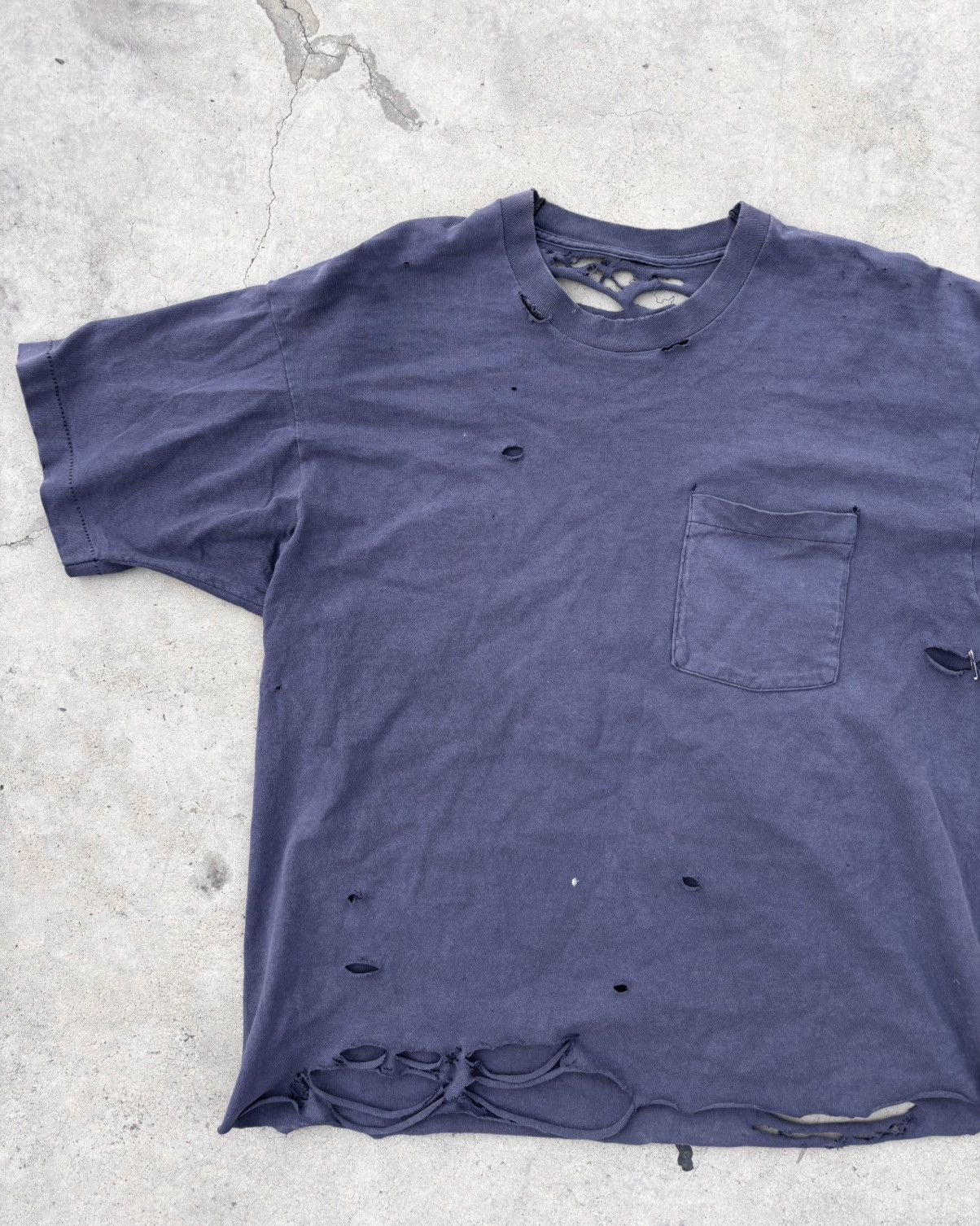 Vintage Thrashed Distressed Faded 90s T Shirt Navy ERD Grunge Size US XL / EU 56 / 4 - 7 Thumbnail