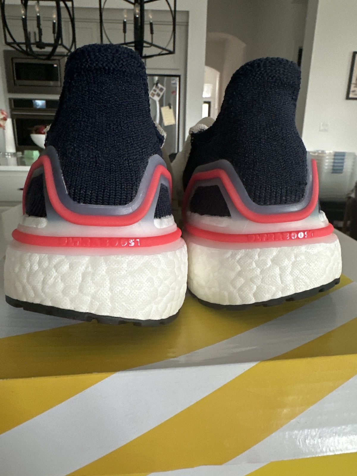 Adidas Adidas Ultra Boost 2019 Clear Brown Chalk White Size US 9.5 / EU 42-43 - 3 Thumbnail