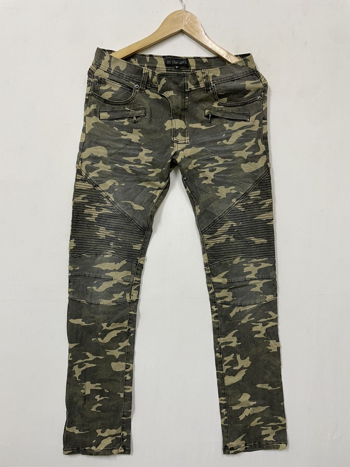 In The Attic Vintage Perfect Faded Biker Punk Camo Pants Size 30" / US 8 / IT 44 - 1 Thumbnail
