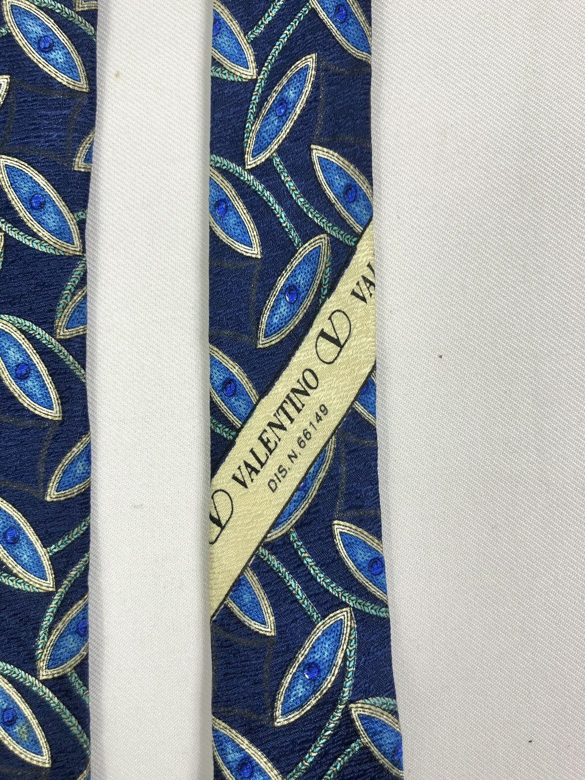 Valentino Rare Vintage Valentino Silk Tie Made in Italy Size ONE SIZE - 4 Thumbnail