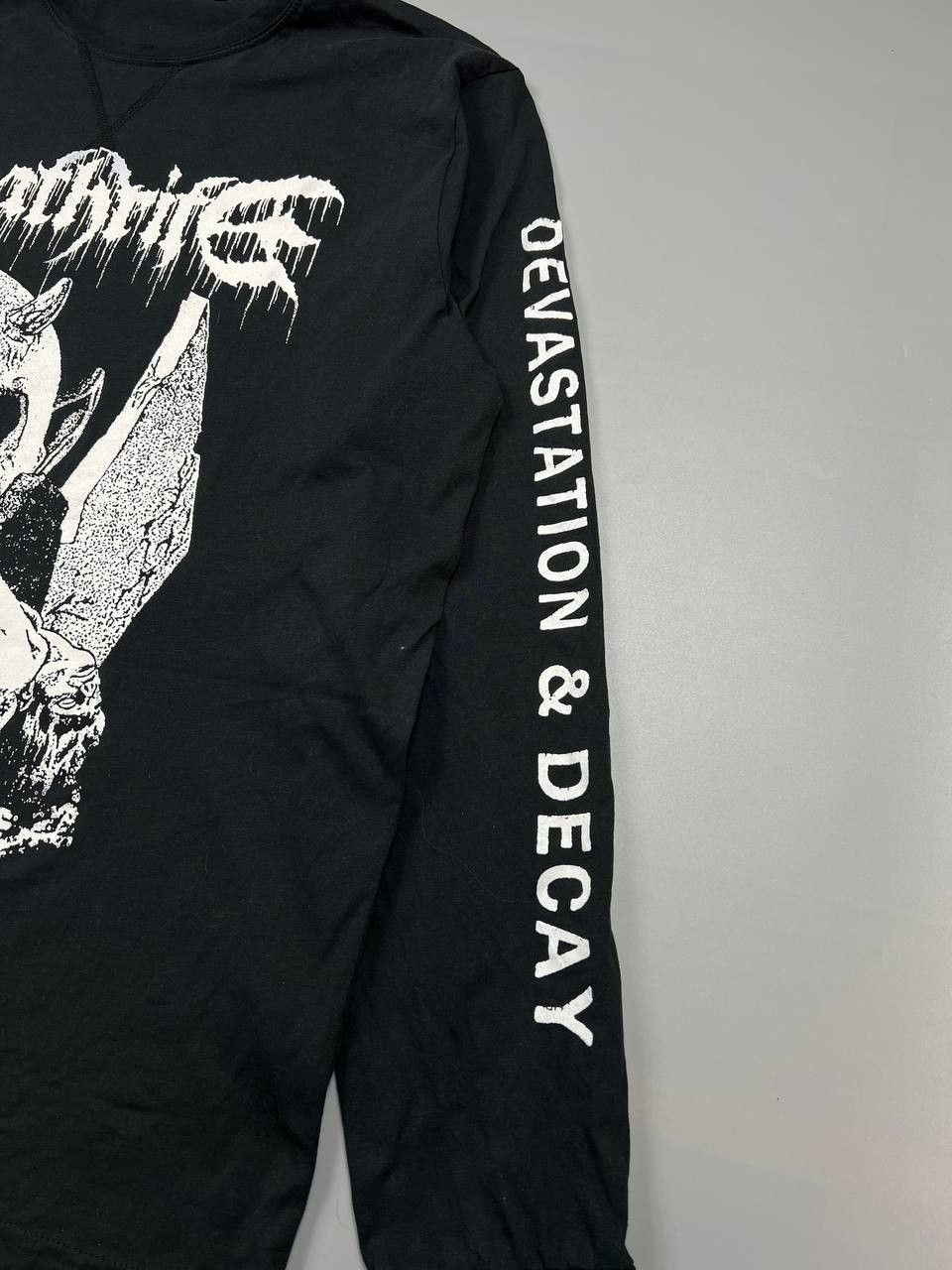 Band Tees Bolt Thrower-Devastation Decay Long Sleeve Death Metal Size US XL / EU 56 / 4 - 4 Thumbnail