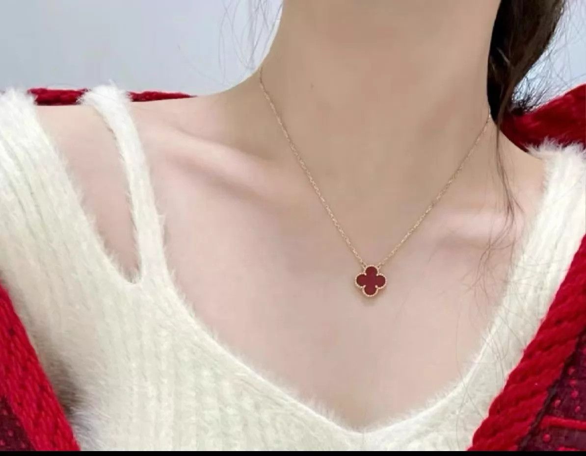 Van Cleef & Arpels VCA 18K Carnelian Necklace New w/ Dust Bag 11 Clasp 38-42cm Size ONE SIZE - 3 Thumbnail