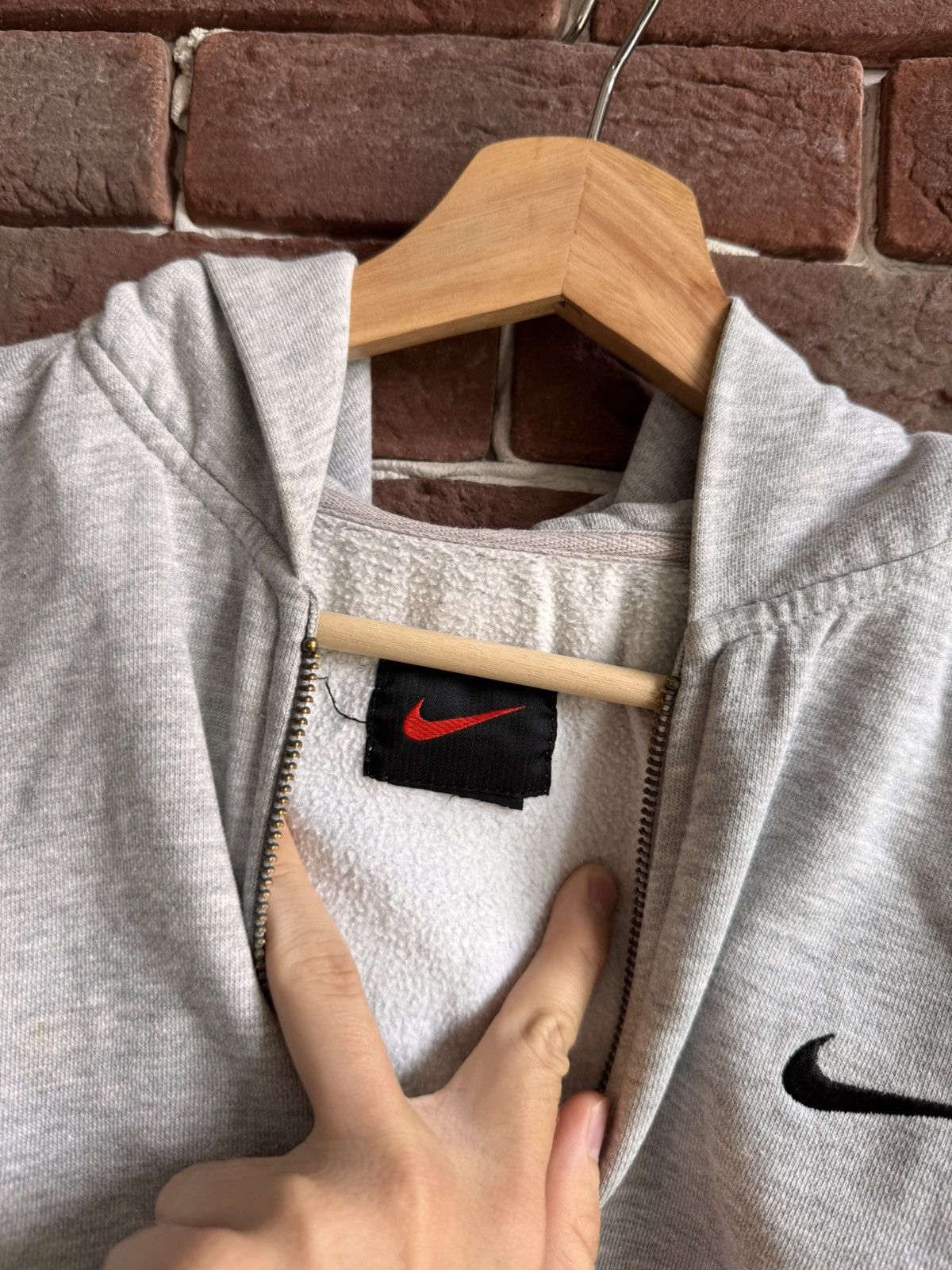 Nike Vintage 90s Nike Small Swoosh Logo White Tag Zip Hoodie S Size US S / EU 44-46 / 1 - 5 Thumbnail