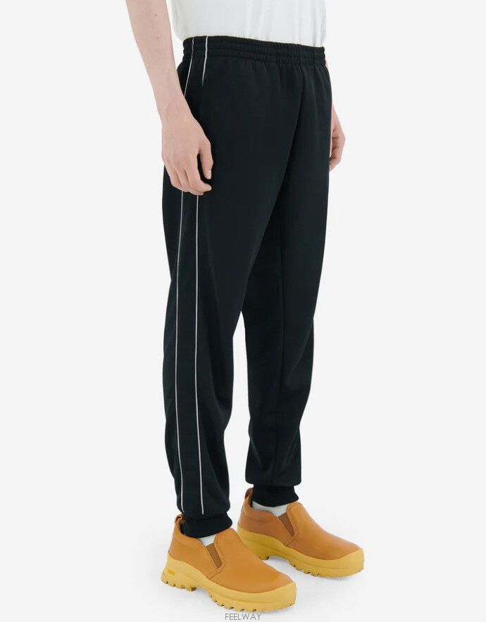 Maison Kitsune MAISON KITSUNE interlock jog pants Size US 32 / EU 48 - 2 Thumbnail