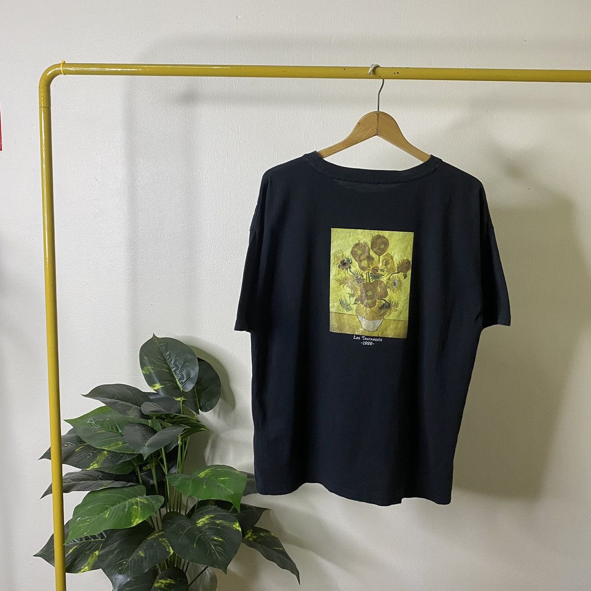 Vintage Vintage Y2K Vincent Van Gogh Artwork Boxy Tee Size US M / EU 48-50 / 2 - 1 Thumbnail