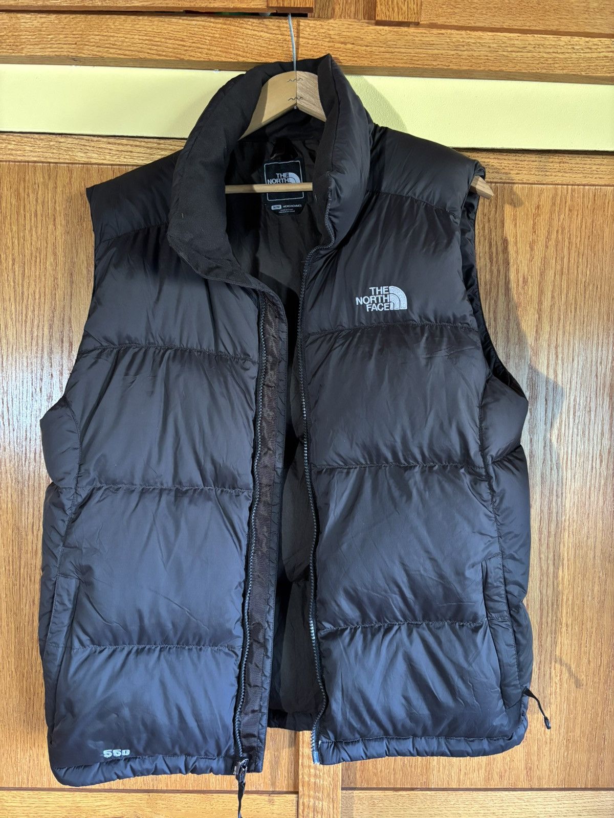 The North Face Brown Nuptse 550 Down Vest Size US M / EU 48-50 / 2 - 1 Thumbnail