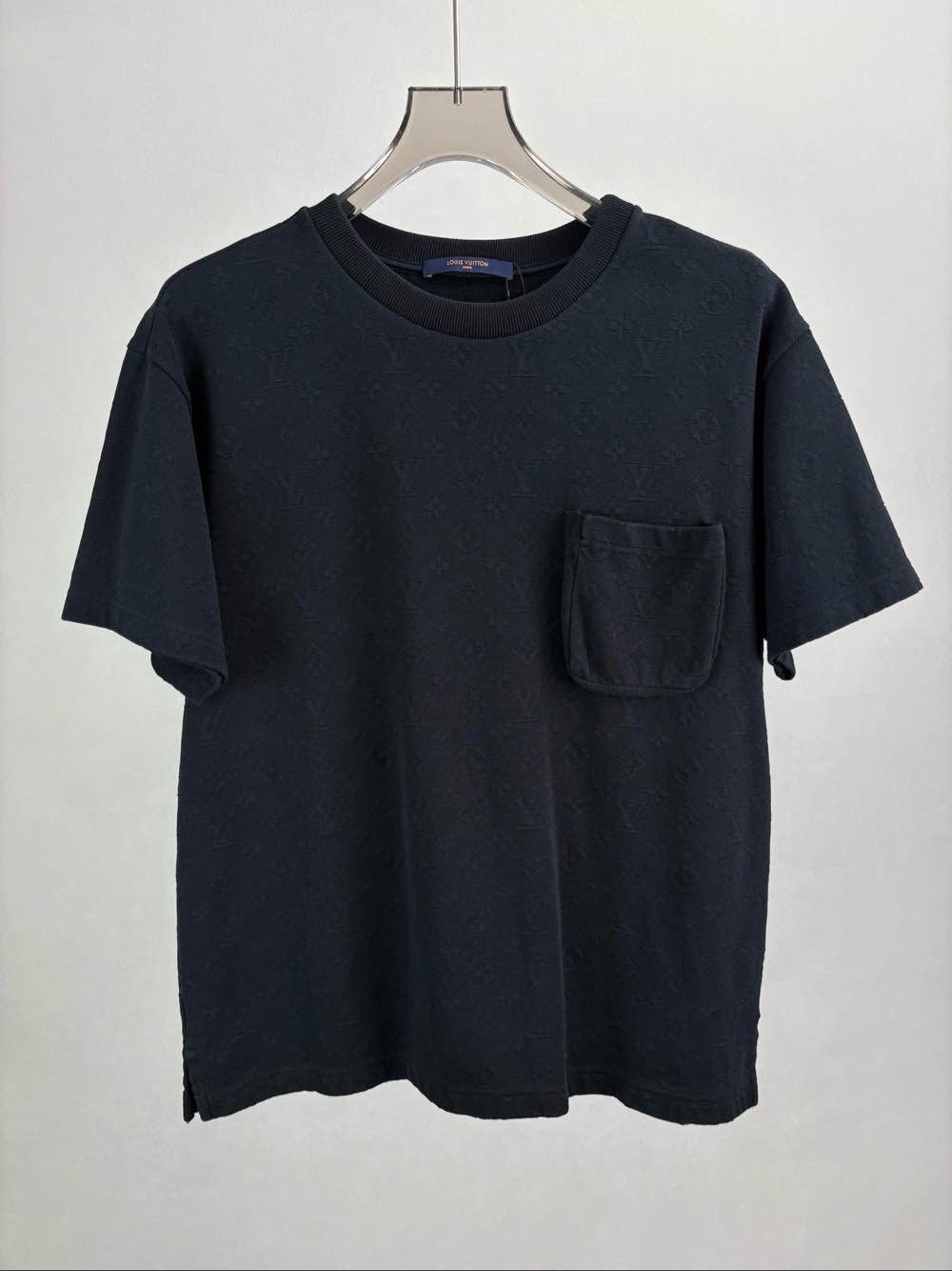 Louis Vuitton Louis Vuitton Monogram Pocket T-Shirt Size M Size US M / EU 48-50 / 2 - 1 Thumbnail