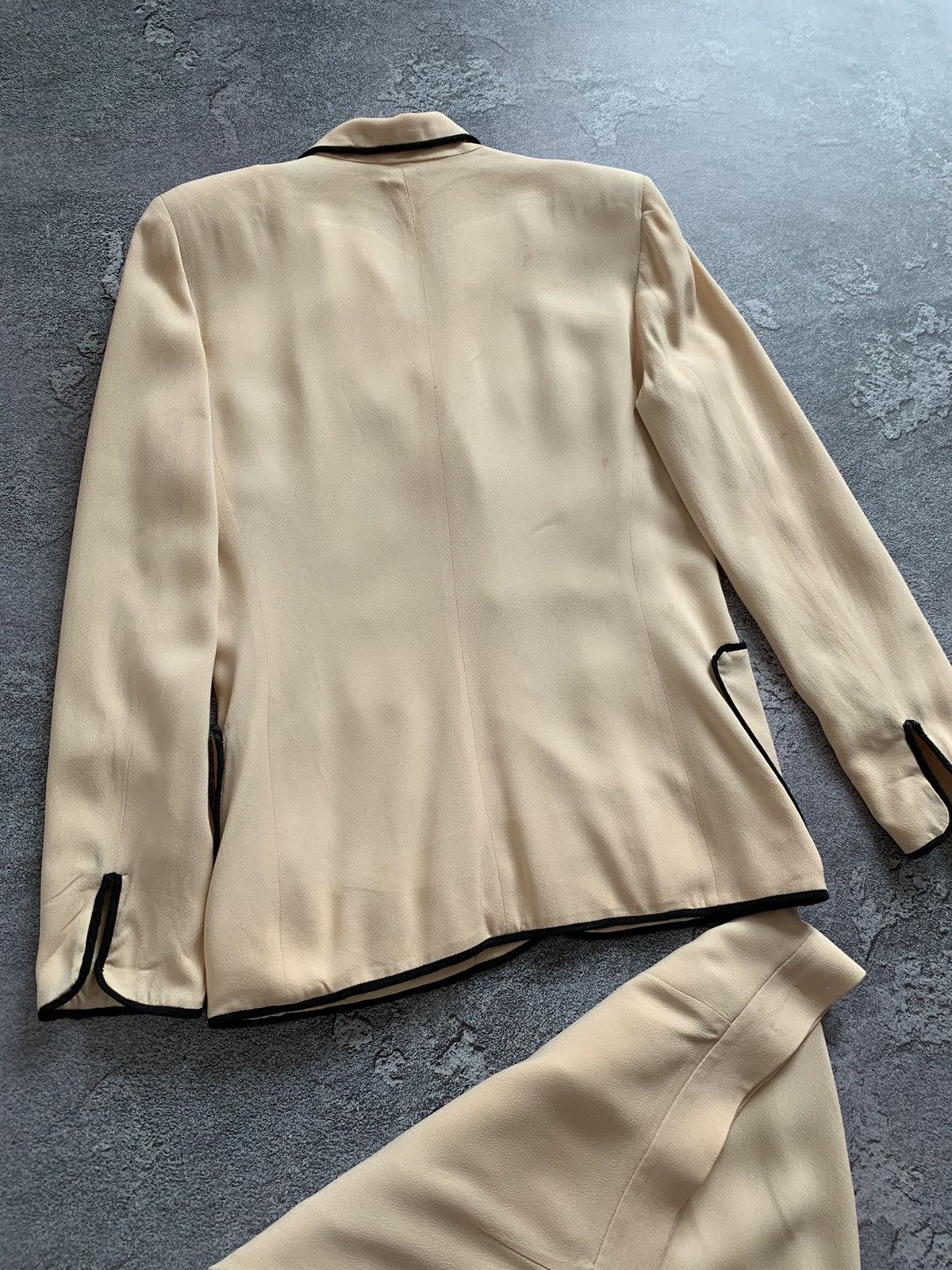 Designer × Moschino × Vintage VTG 1980’s Moschino Cheap & Chic Cream Suit Women’s 42 size Size L / US 10 / IT 46 - 20 Thumbnail