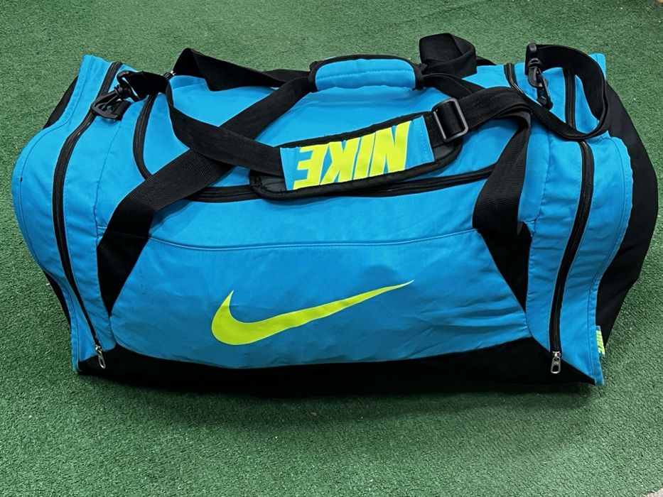 Nike Nike Big Swoosh XL Duffle Bag | Grailed