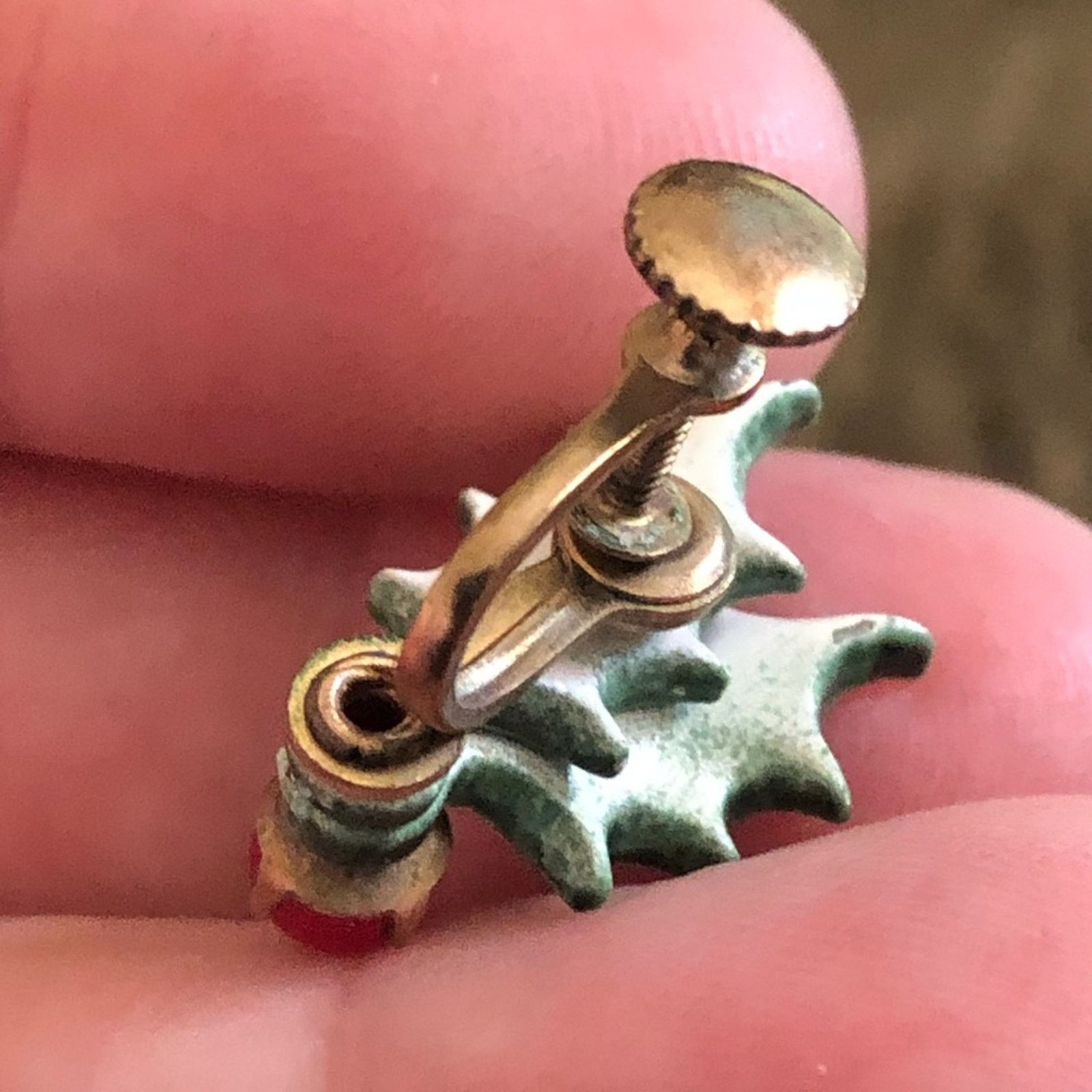 Vintage Vintage 50s ceramic Holly screw back clip earrings Size ONE SIZE - 7 Thumbnail