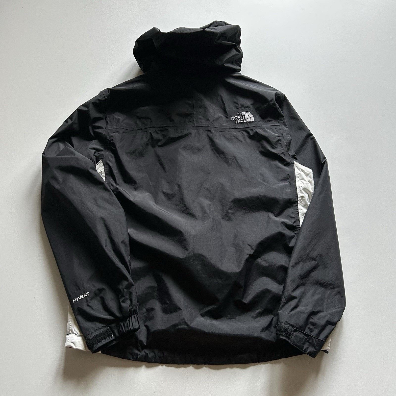 The North Face × Vintage The North Face Rain Jacket Women's Small Black Hyvent Rare Size S / US 4 / IT 40 - 5 Thumbnail
