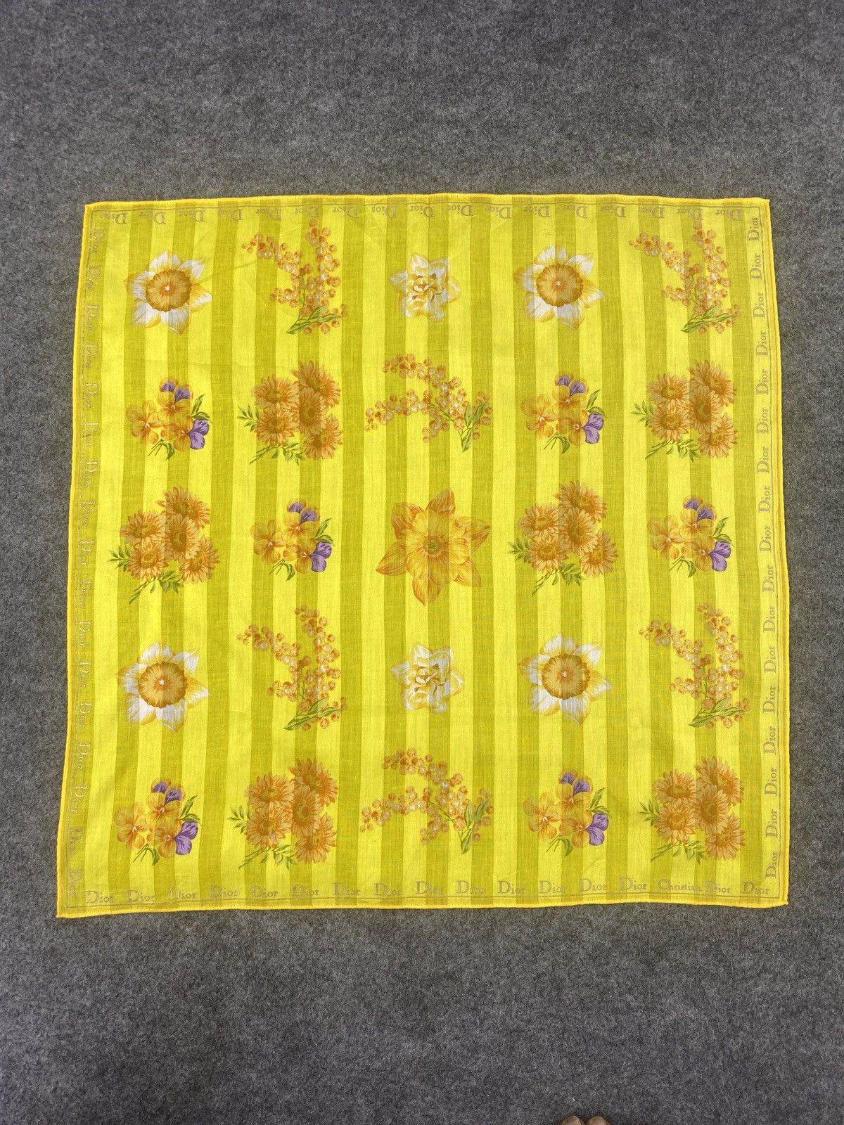 Vintage Christian Dior Handkerchief / Bandana / Neckerchief-B064 Size ONE SIZE - 3 Thumbnail