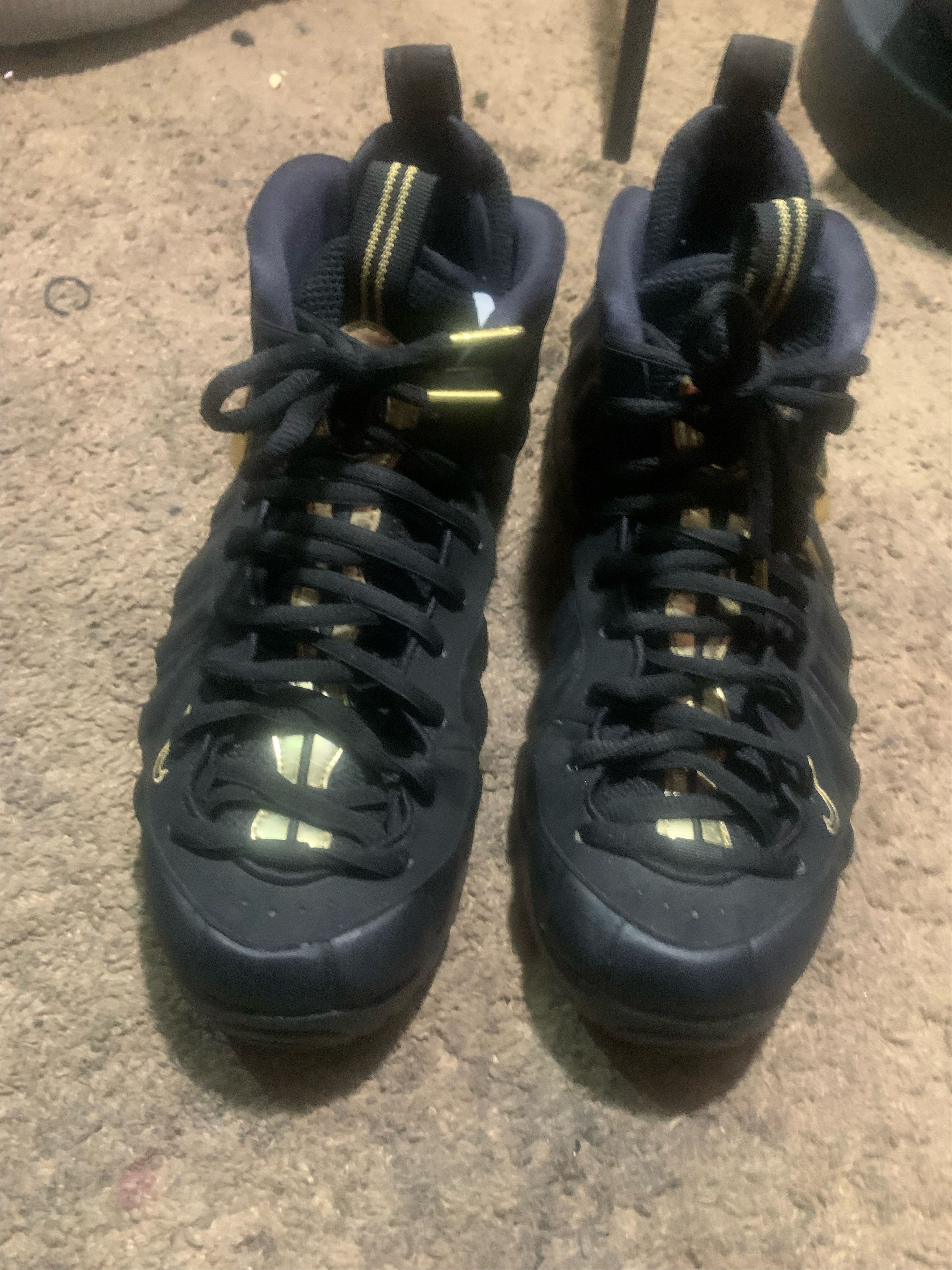 Nike Nike Air Foamposite Pro Black and Metallic gold Size US 10 / EU 43 - 3 Thumbnail