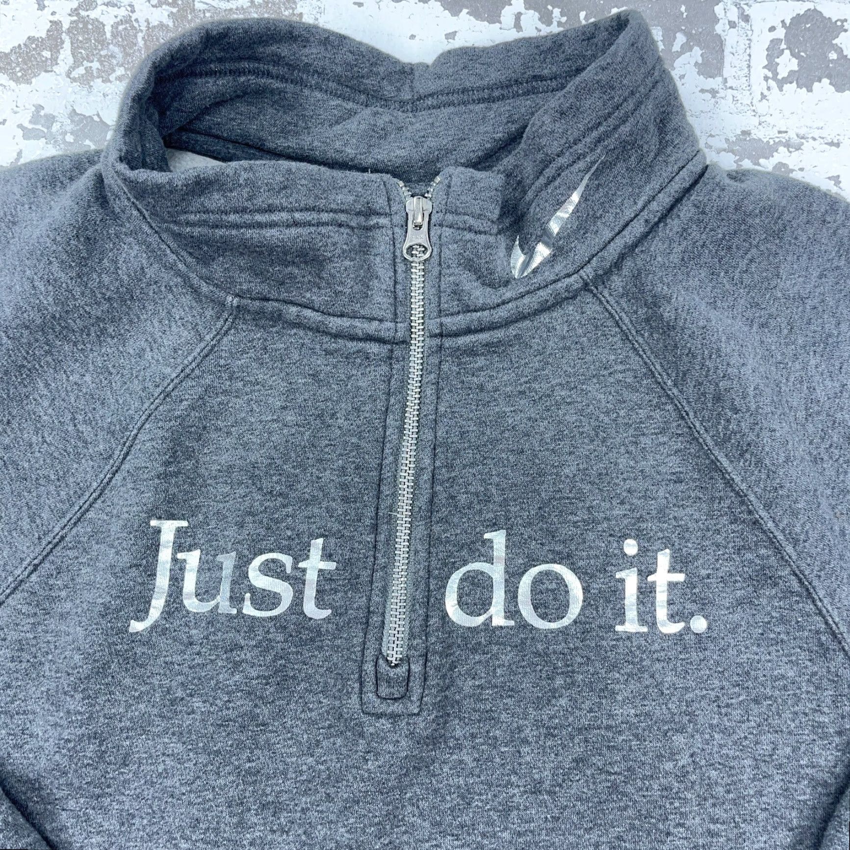 Nike Nike Sweatshirt Women Small Gray Cropped Pullover 1/4 Zip Just Do It Old School? Size S / US 4 / IT 40 - 3 Thumbnail
