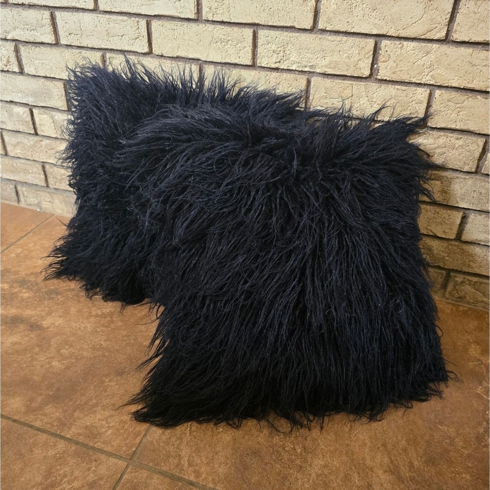 Other Black | ALMOHADA DECORATIVA | Faux Fur Decor Pillow Size ONE SIZE - 2 Thumbnail