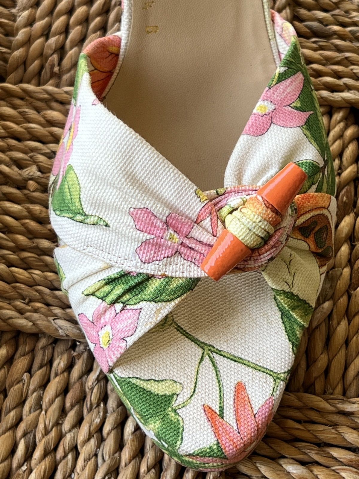 Salvatore Ferragamo Salvatore Ferragamo Floral Sandal Wedges Size US 9.5 / IT 39.5 - 7 Thumbnail