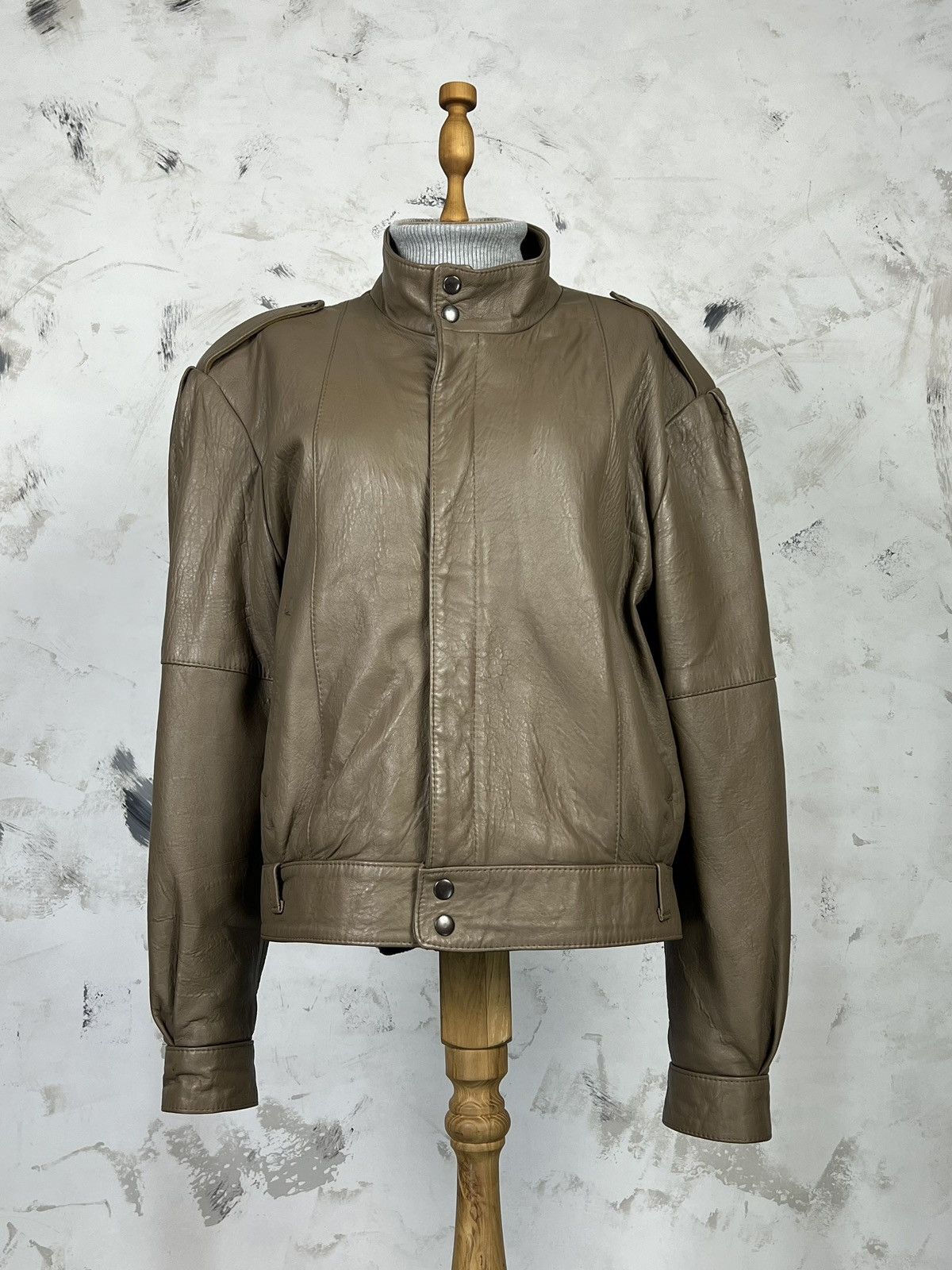 Vintage Vintage Leather Bomber Jacket Size M - L Size M / US 6-8 / IT 42-44 - 2 Thumbnail