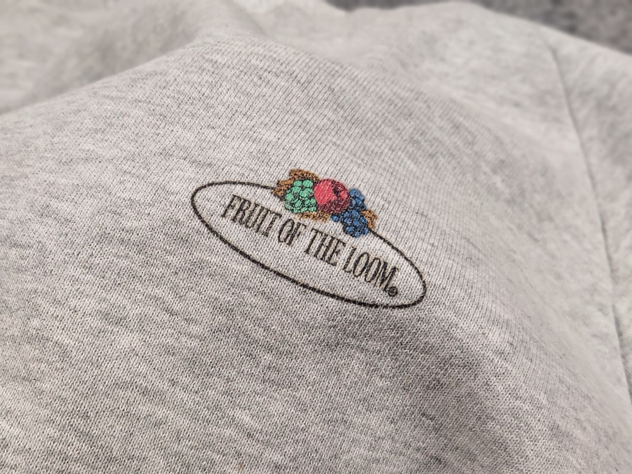 Fruit Of The Loom Vintage 90's Fruit Of The Loom Blank Crew Chek Sweatshirt Size US M / EU 48-50 / 2 - 15 Thumbnail