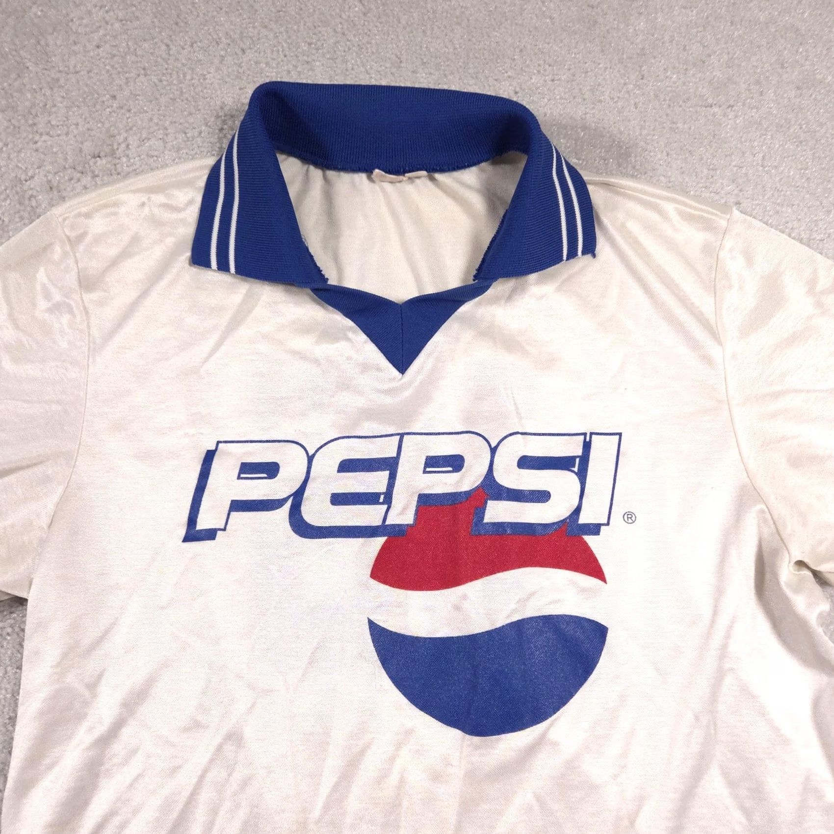 Vintage VINTAGE Pepsi Shirt Mens Medium Ringer V Neck Made USA 80s White Short Sleeve Graphic Print Logo Tennis Collar Sportswear Size US M / EU 48-50 / 2 - 3 Thumbnail