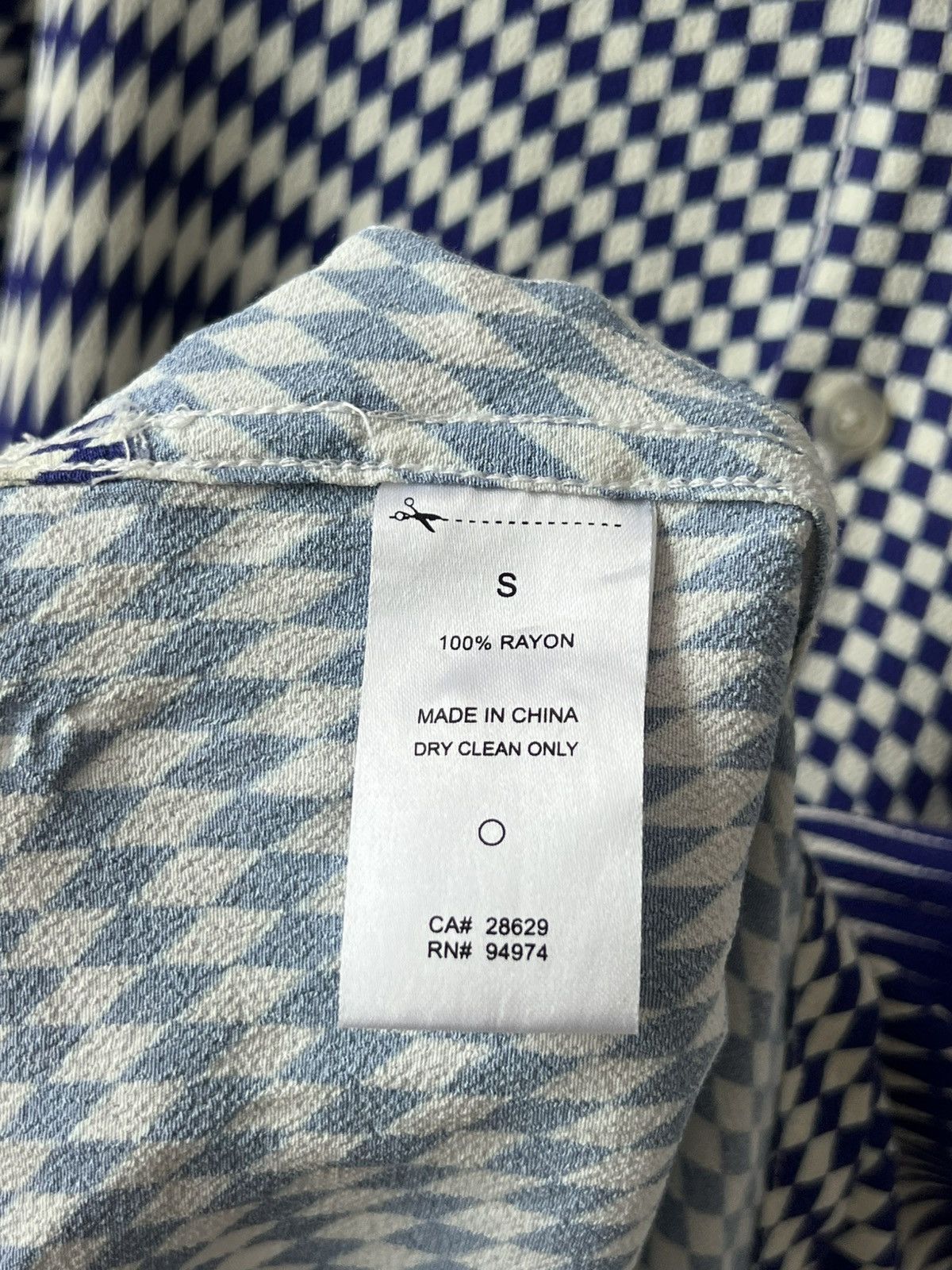 Stussy Rare Stussy Geometrical Cropped Boxy Fit Shirt Rayon Japan Size US S / EU 44-46 / 1 - 9 Thumbnail