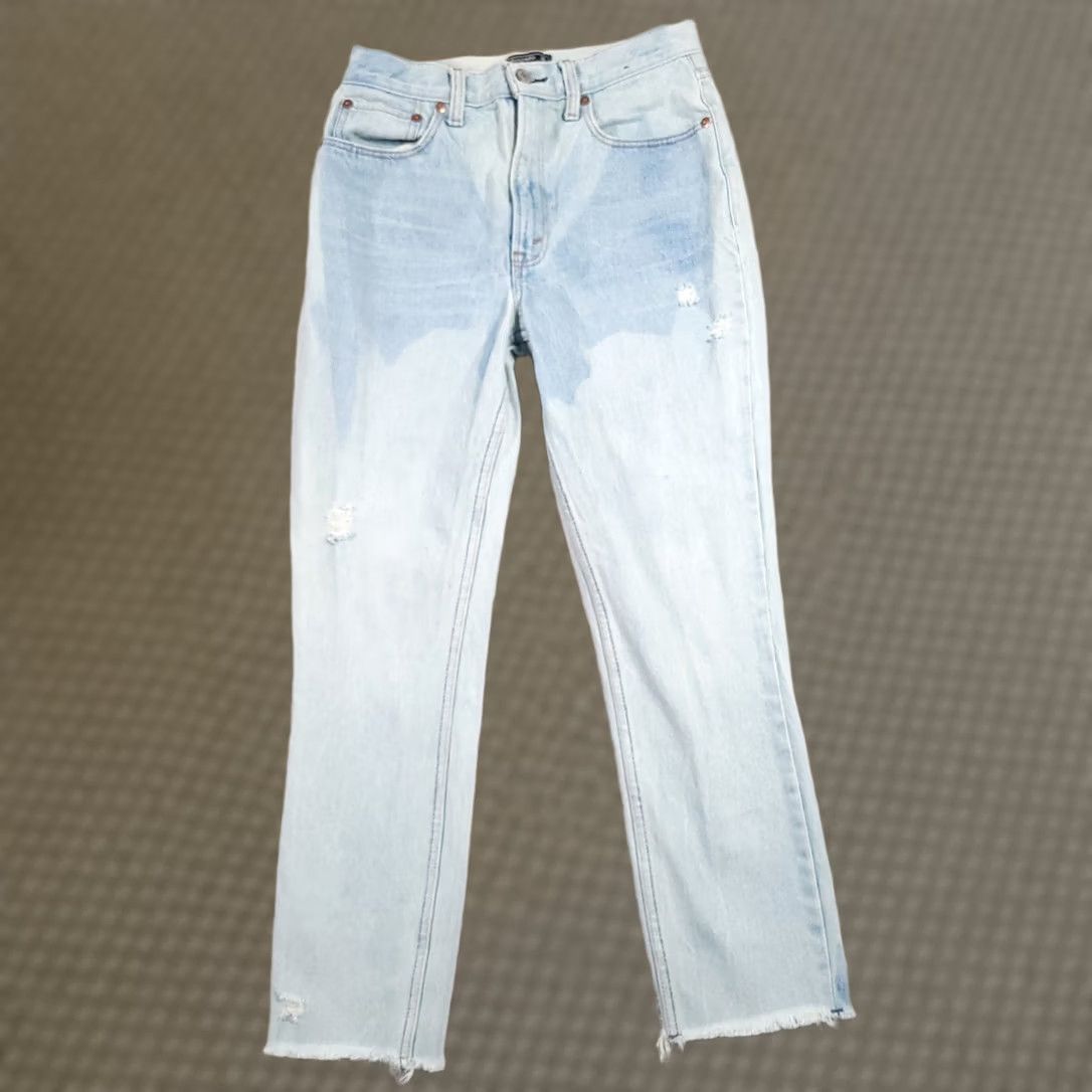 Abercrombie & Fitch Abercrombie & Fitch Mom Jeans Women's 2R 26 Ankle Crop Acid Wash Distressed Blue 90s Retro Size 26" / US 2 / IT 38 - 1 Thumbnail