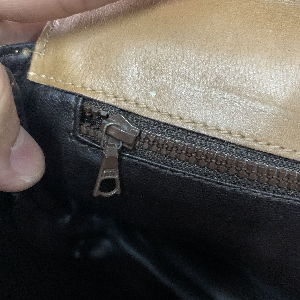 Celine Celine Macadam Vintage Chain Slingbag Size ONE SIZE - 14 Thumbnail