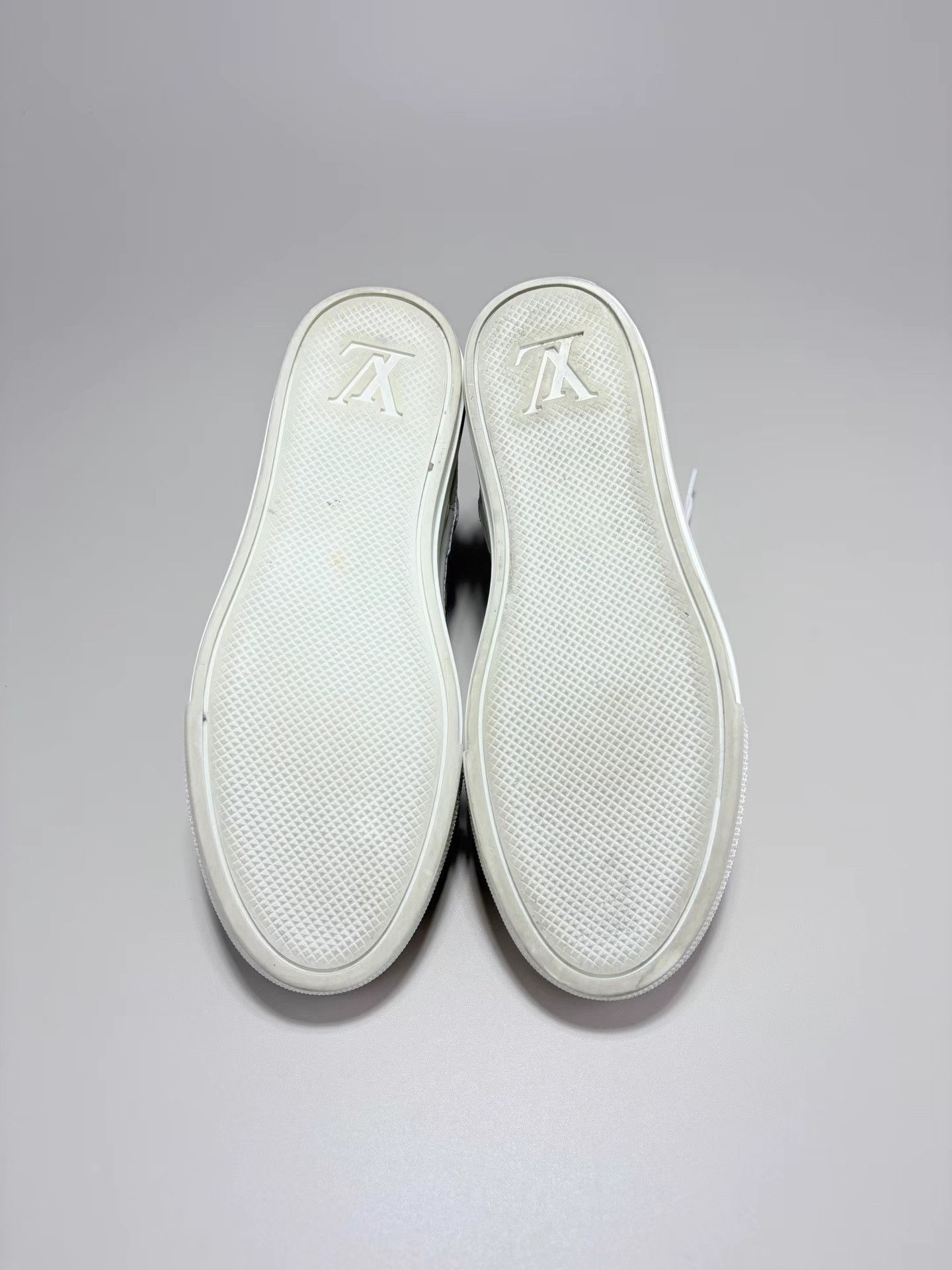 Louis Vuitton LV Stellar Monogram High-Top Sneakers K1 Size US 6.5 / IT 36.5 - 6 Thumbnail