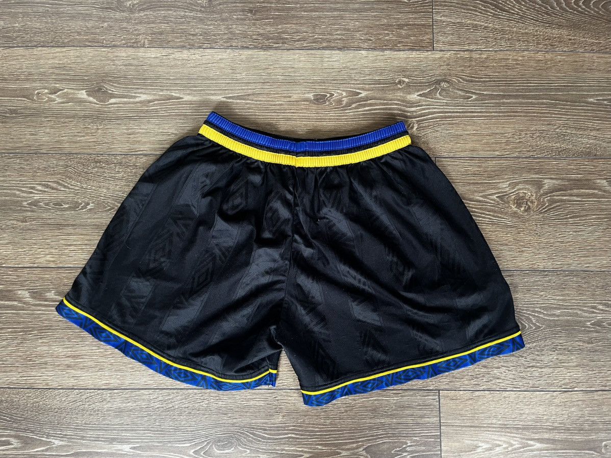 Umbro Manchester United Shorts 1993-1995 away Size US 36 / EU 52 - 2 Thumbnail