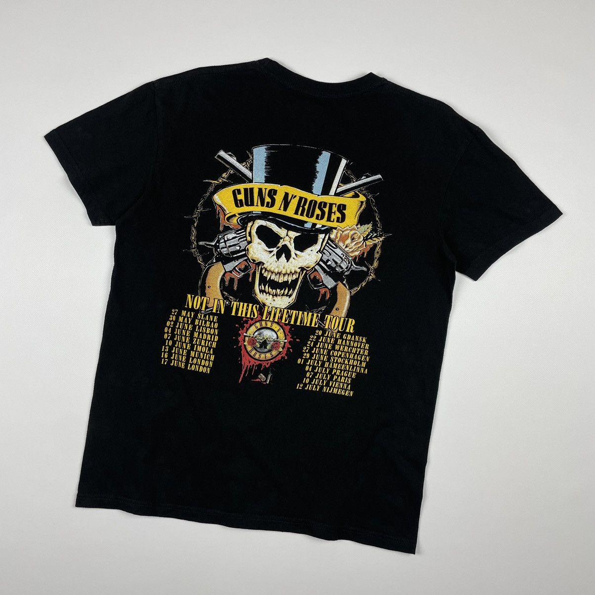 Band Tees × Guns N' Roses × Vintage Guns N Roses Not in this lifetime tour Vintage T-shirt Size US M / EU 48-50 / 2 - 6 Thumbnail