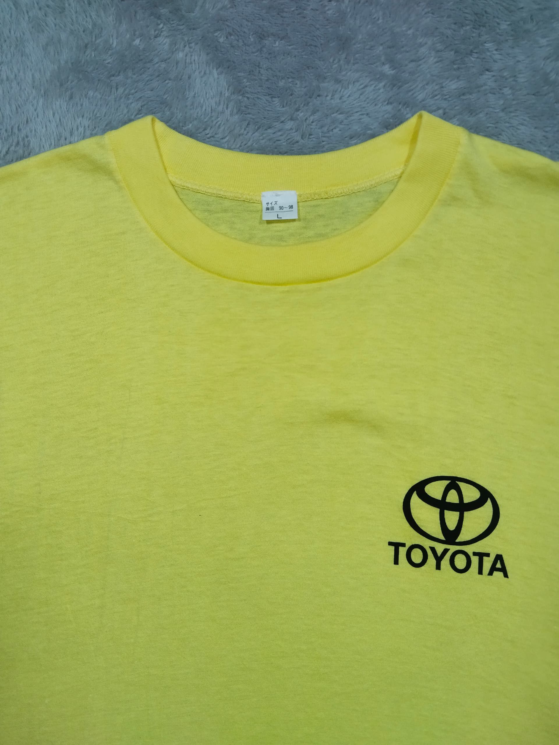 Gear for Sports VINTAGE TOYOTA YELLOW PROMO JDM T SHIRT Size US L / EU 52-54 / 3 - 4 Thumbnail