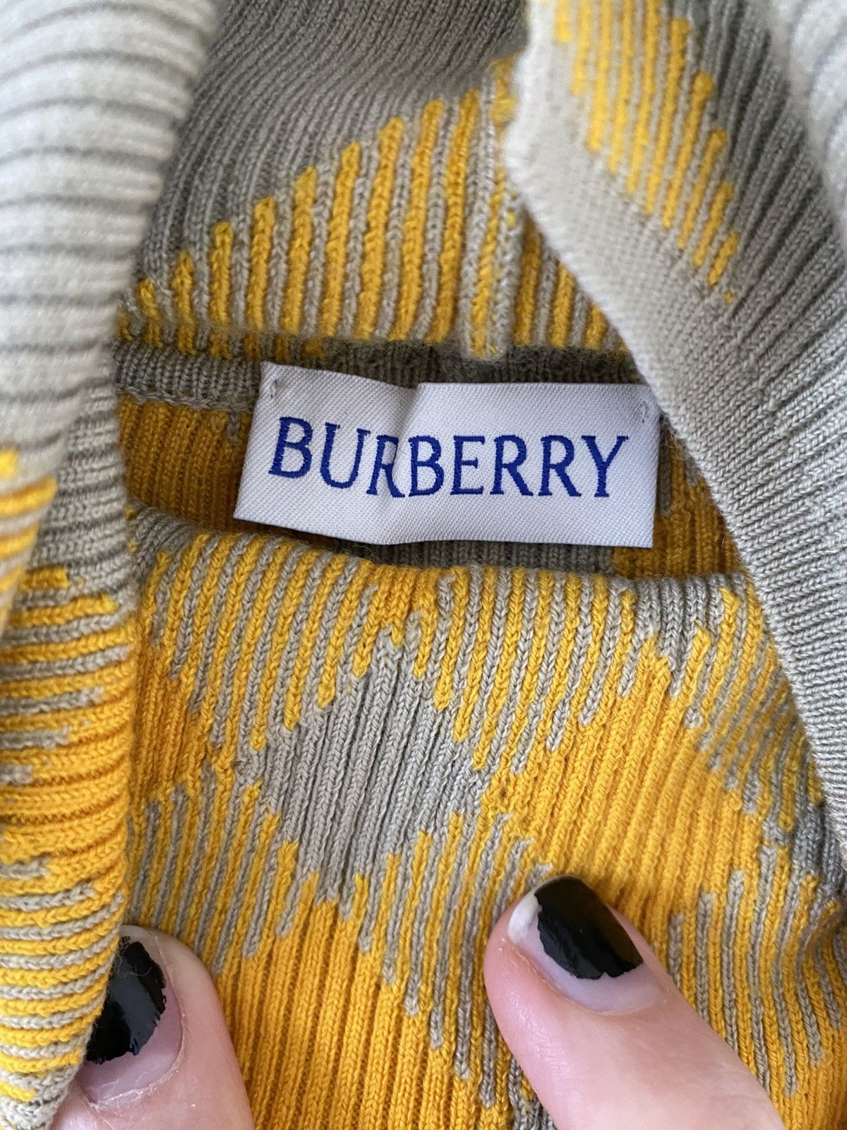 Burberry Burberry Fine Knitted Sweatshirt With Check-Pattern Size US S / EU 44-46 / 1 - 3 Thumbnail