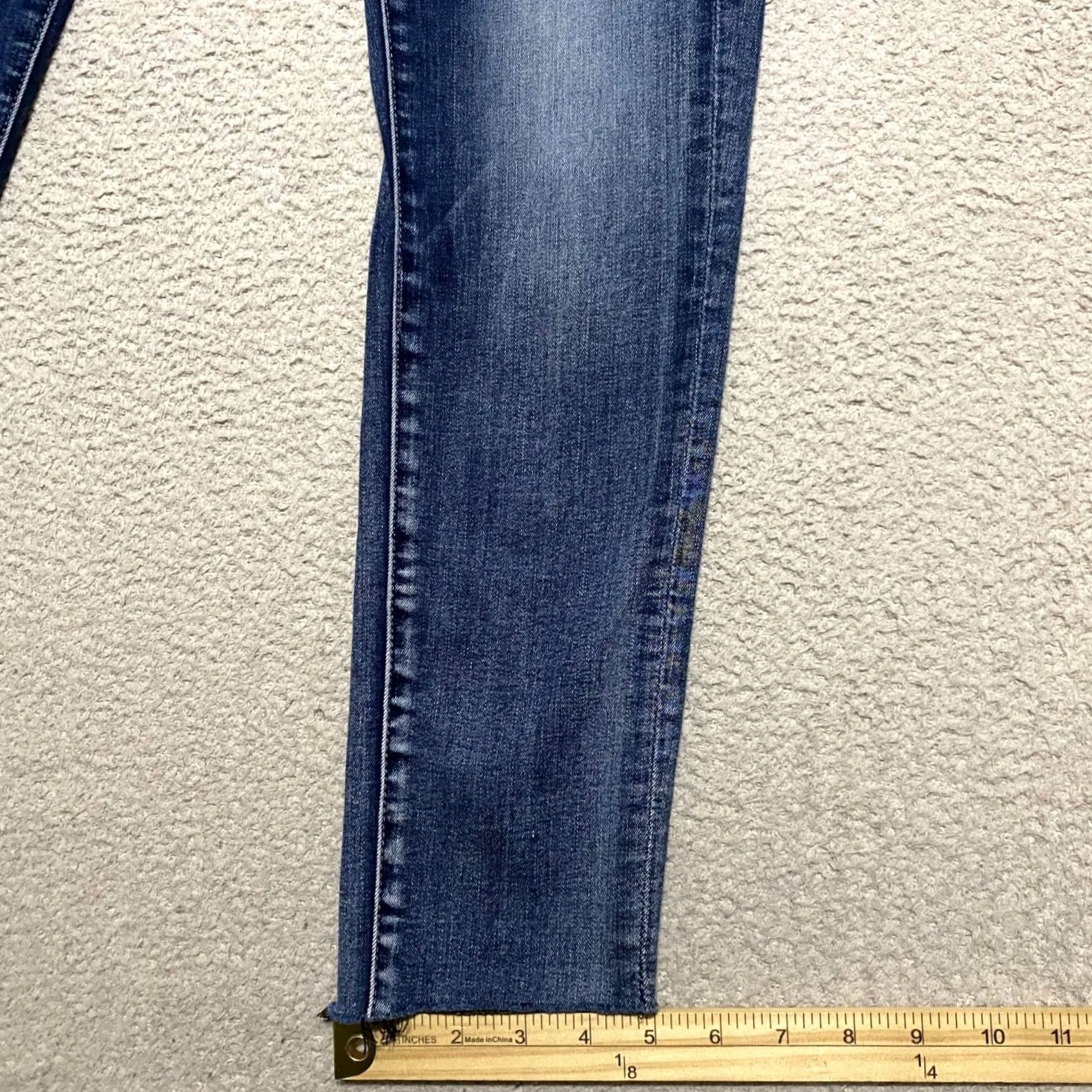Buckle Black Buckle Black Jeans Women's Medium Wash Slim Skinny 26 Blue Denim 5-Pocket Stretch Regular Rise Denim Vintage No N/A Size 26" / US 2 / IT 38 - 5 Thumbnail