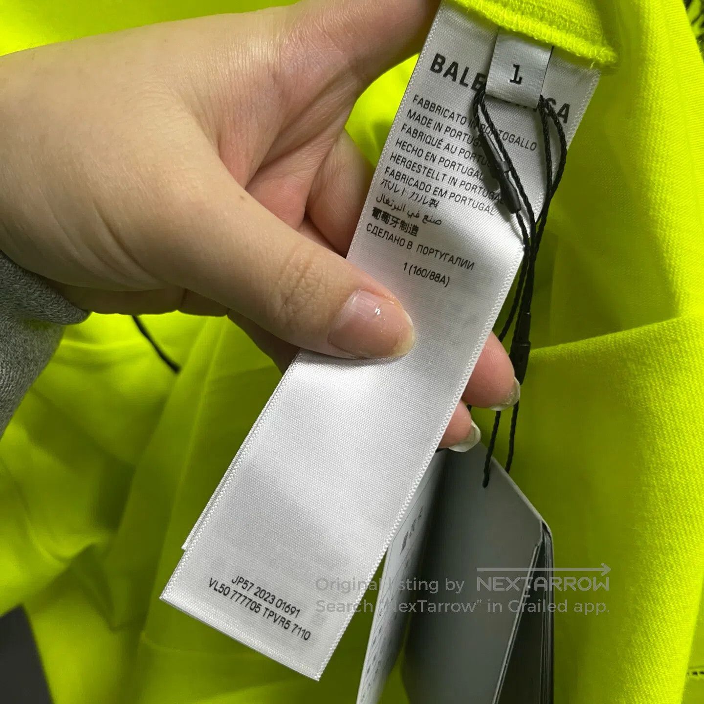Balenciaga Balenciaga Fluorescent yellow logo-print round-neck casual Size US S / EU 44-46 / 1 - 4 Thumbnail