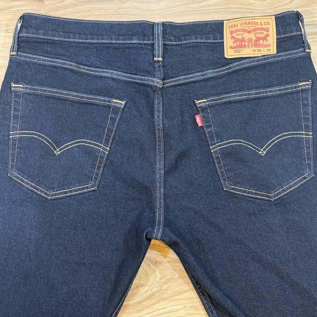 Levi's Levi’s 501 Original Fit Jeans Button Fly Men’s W36 L30 Size US 36 / EU 52 - 10 Thumbnail