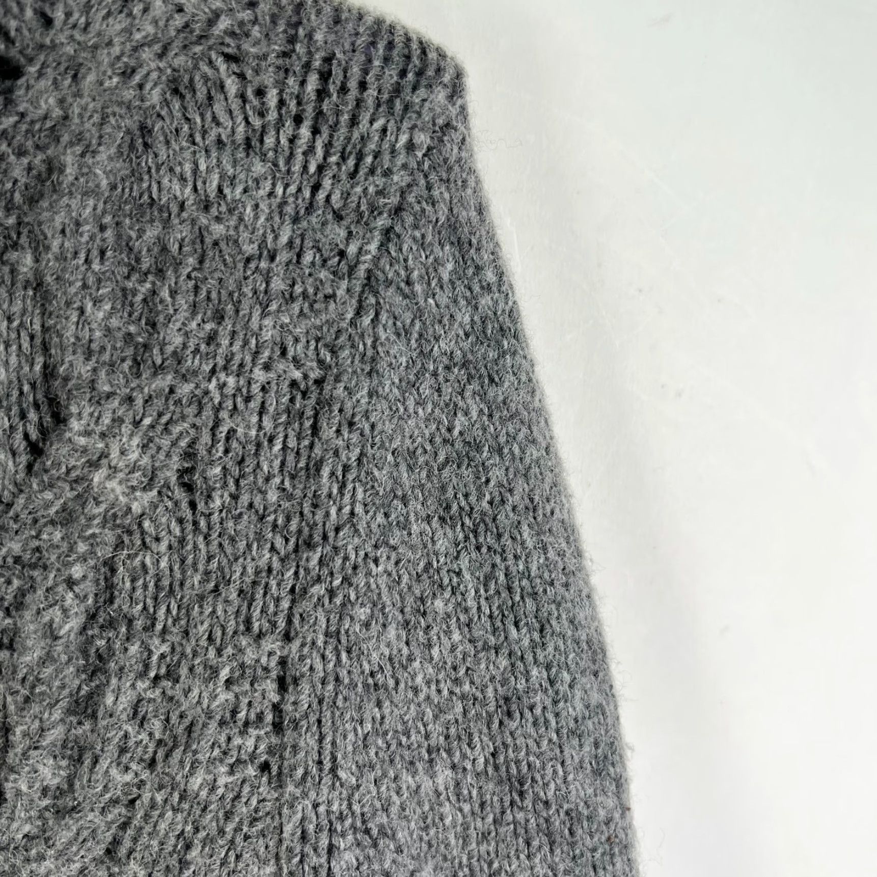 Tommy Hilfiger Tommy Hilfiger Cardigan Cable Knit Gray Womens L Size Regular Knit Wool Blend Button Accents Casual Workwear 90s Classic Designer Fall Winter Spring Size L / US 10 / IT 46 - 2 Thumbnail