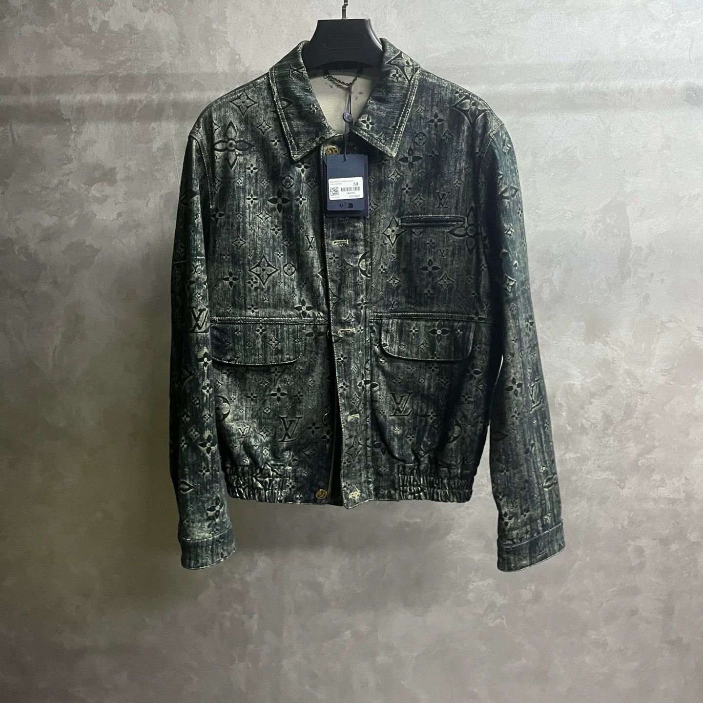 Louis Vuitton Louis Vuitton Gray Logo Denim Jacket Size US M / EU 48-50 / 2 - 1 Thumbnail