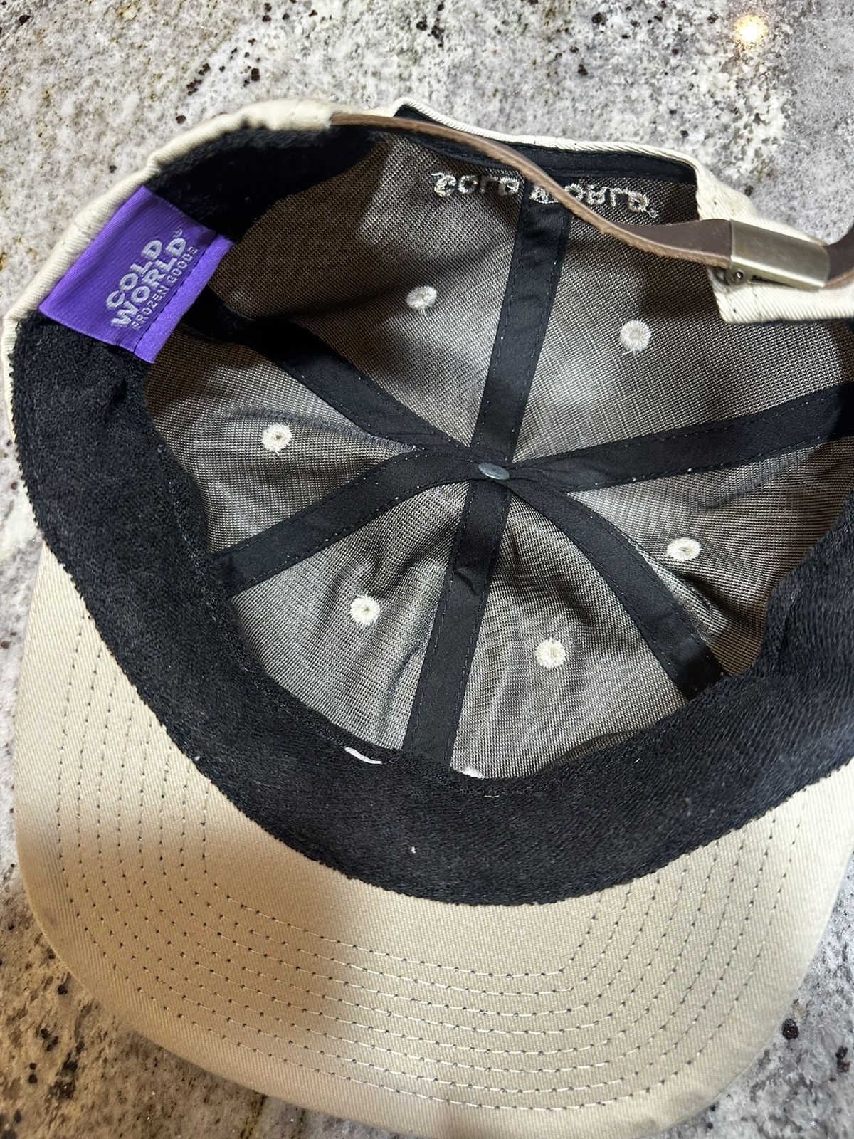 Cold World Frozen Goods Drugs strap back Hat Size ONE SIZE - 4 Thumbnail