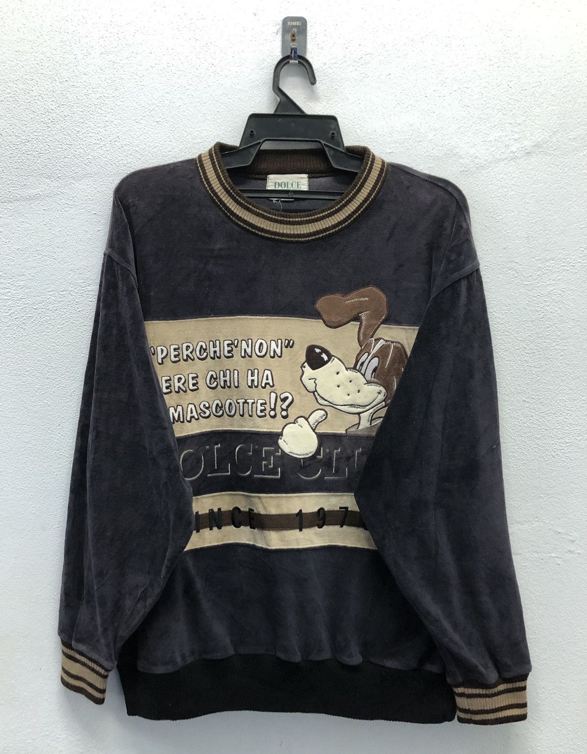 Vintage Dolce Club "Perche'Non" Vedere Chi Ha La Mascotte Sweatshirt Size US L / EU 52-54 / 3 - 1 Thumbnail