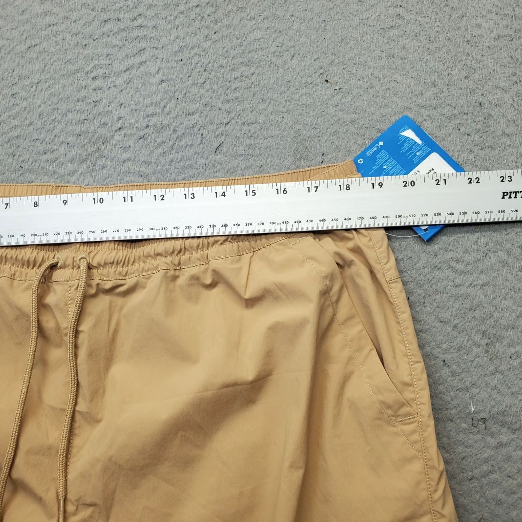 Logo 7 ColumbiaBoundless Trek Cargo Pants Womens XL Tan Relaxed Fit Straight Logo Pants Womens XL Tan Columbia Boundless Trek Cargo Pants Logo Size 40" / US 18 - 6 Thumbnail